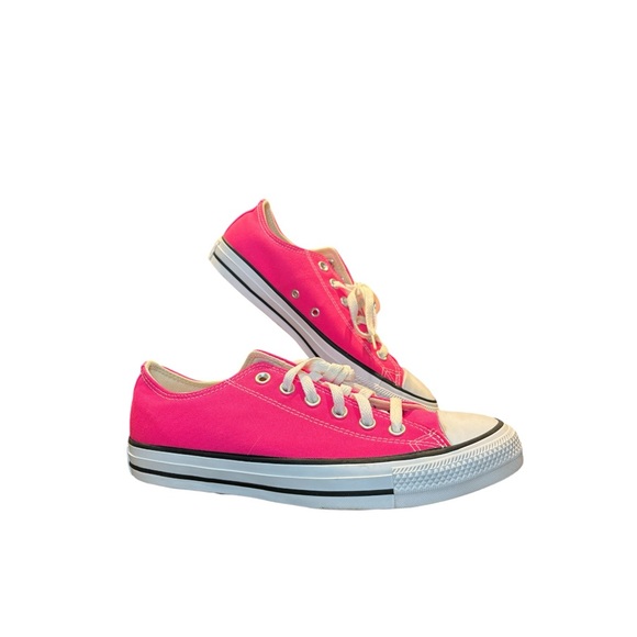 Converse / New Chuck Taylor All Star Canvas Sneakers / Boho Street Shoes - Picture 2 of 3